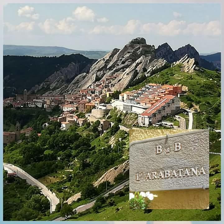 B&B L'Arabatana 皮耶特拉佩尔托萨 外观 照片